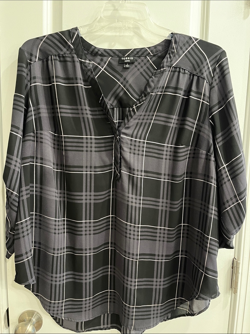 torrid Harper Black & Gray Plaid V-Neck Tunic Blouse